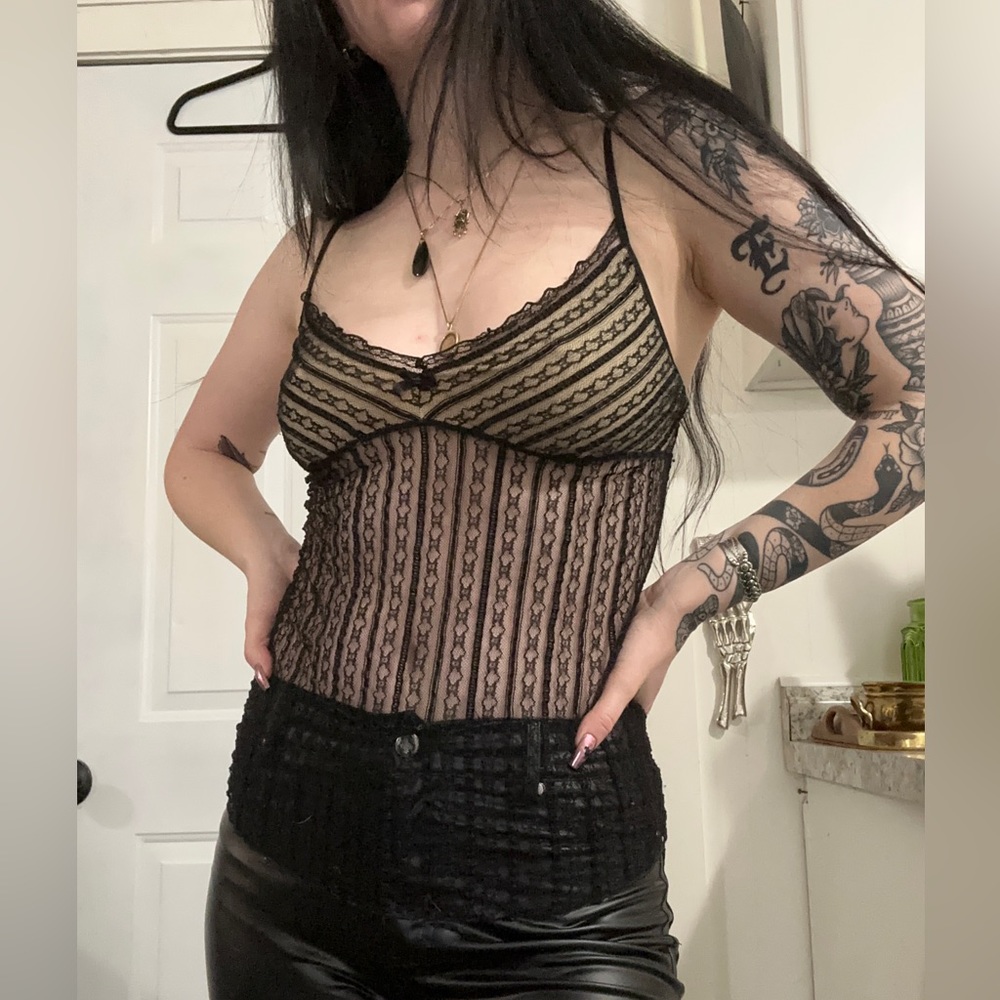 90’s see thru lace tank top